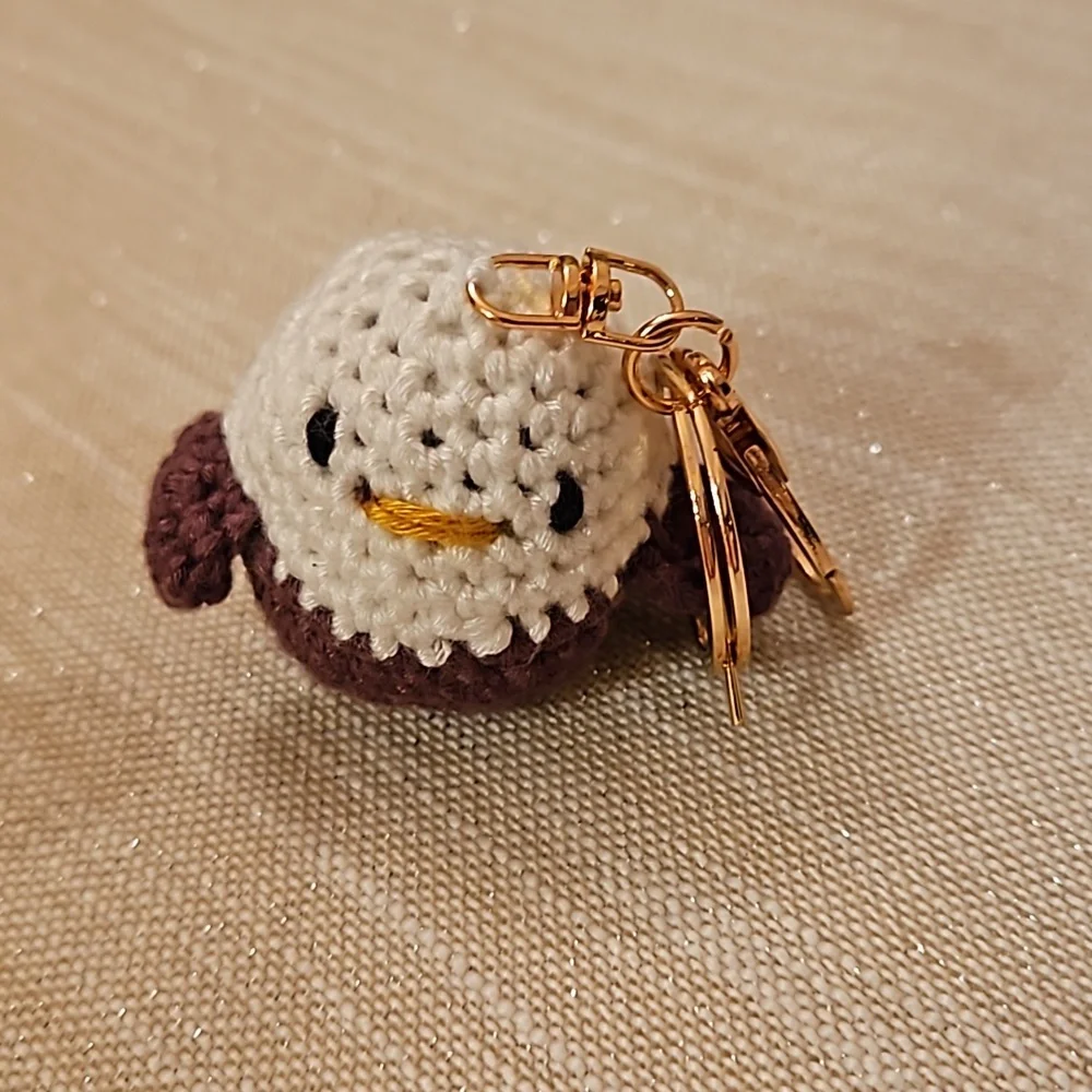 Tiny Bamboo Eagle Keychain - Picture 5 of 6